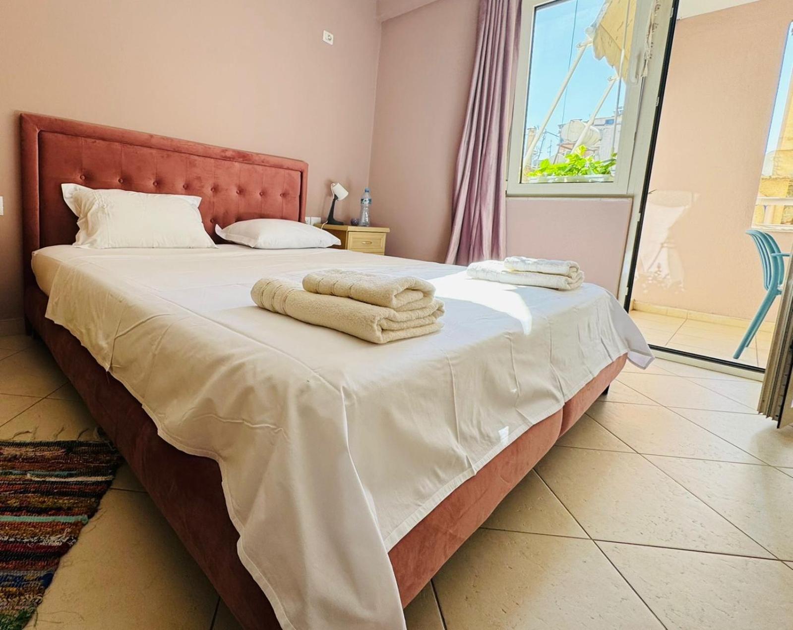 Sisi'S Apartments-Tirana City Center Eksteriør billede